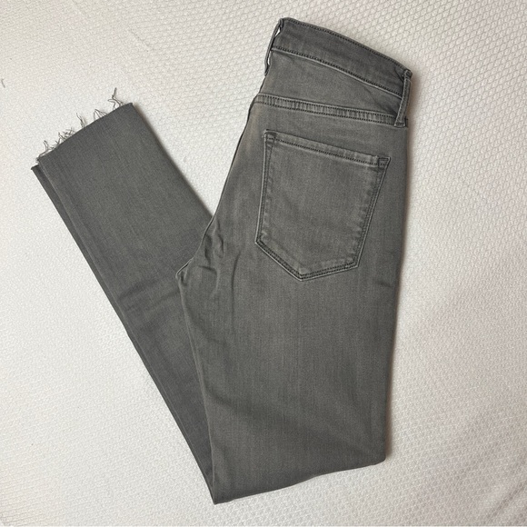 BANANA REPUBLIC Mid-Rise Skinny Jeans with Frayed Hems in Gray Size 25 - Picture 4 of 6